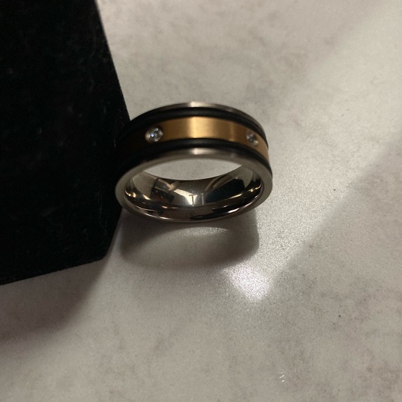 Titanium band 14GP centre band with 5 CZ stones  Black Leather Ridged inlay Sz 9 - Picture 4 of 7